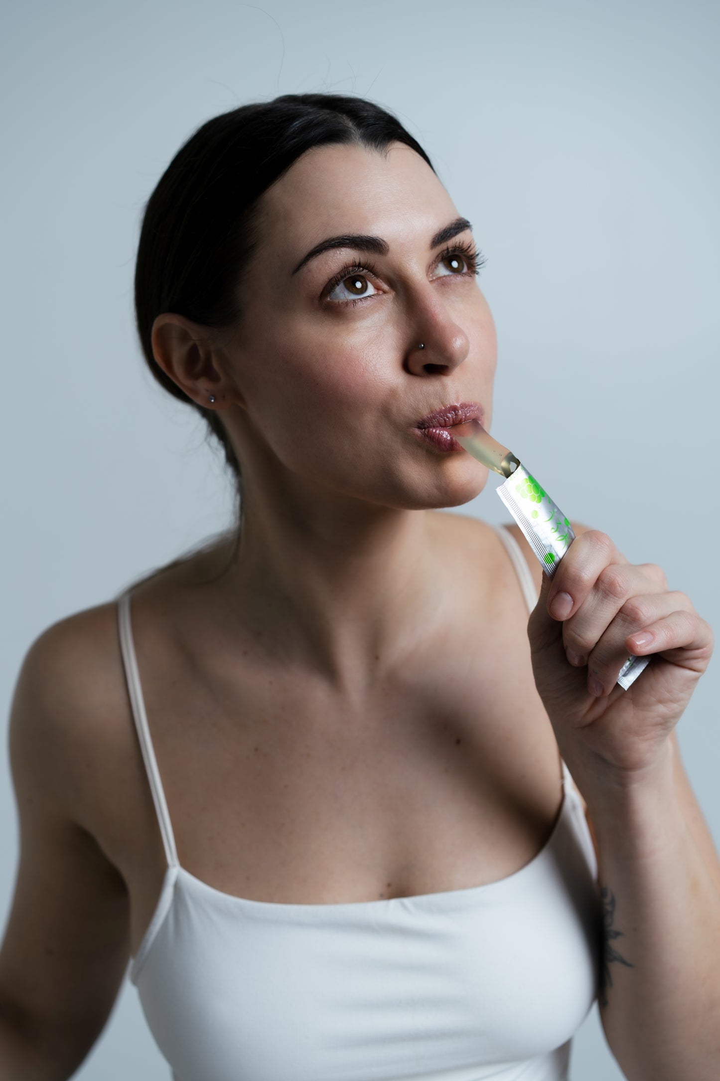 Merekollageeni tarretise kombo, yuzu ja viinamarja maitse